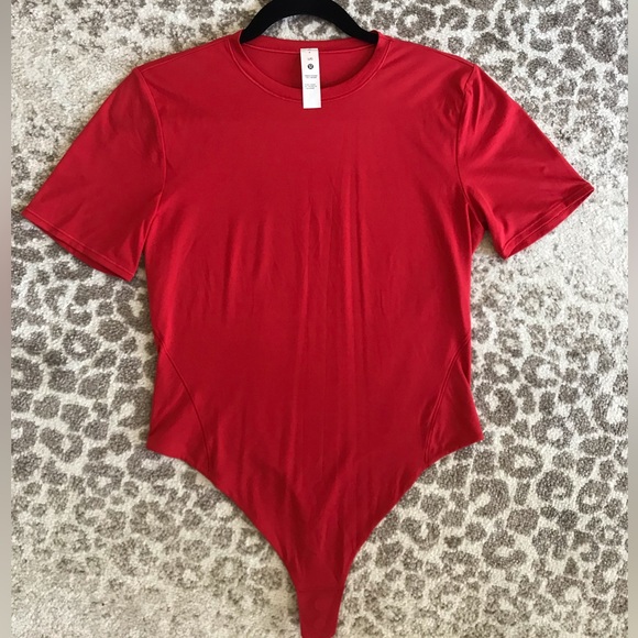 Lululemon Wundermost Nulu Short-Sleeve Crew Thong Bodysuit - like new - Picture 11 of 16